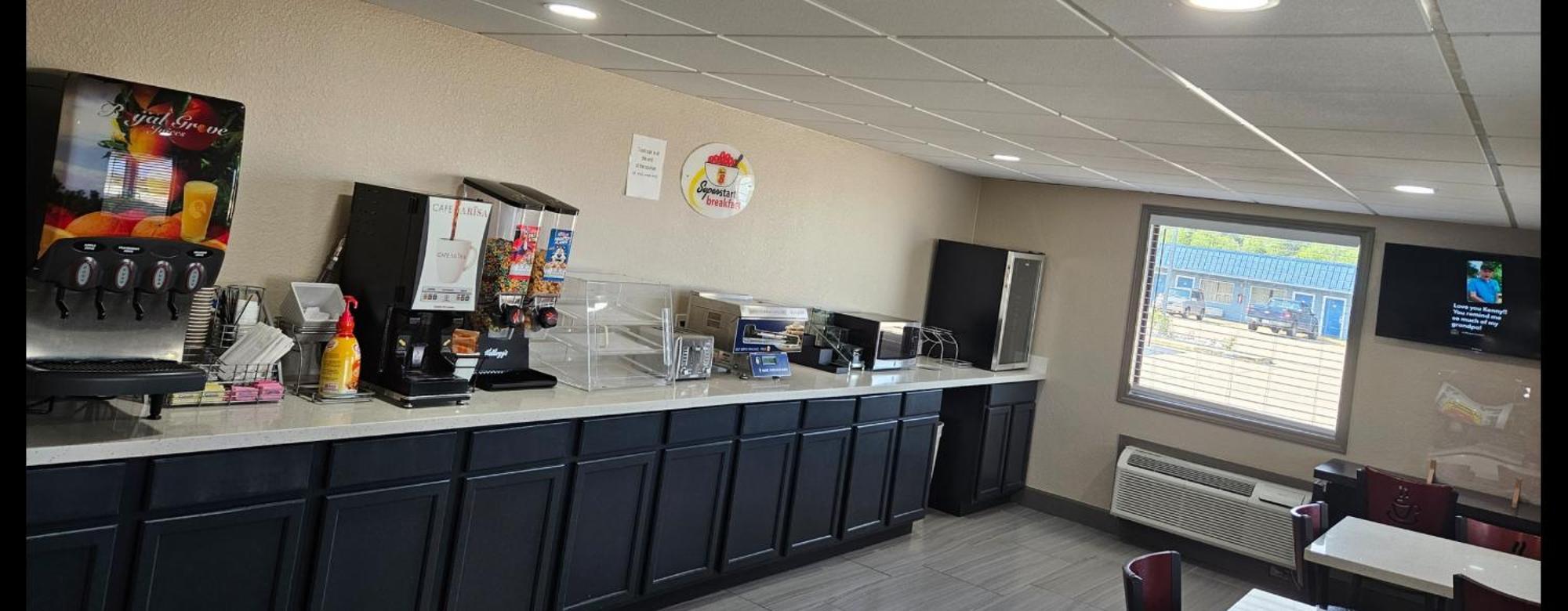 Super 8 By Wyndham Buffalo Esterno foto