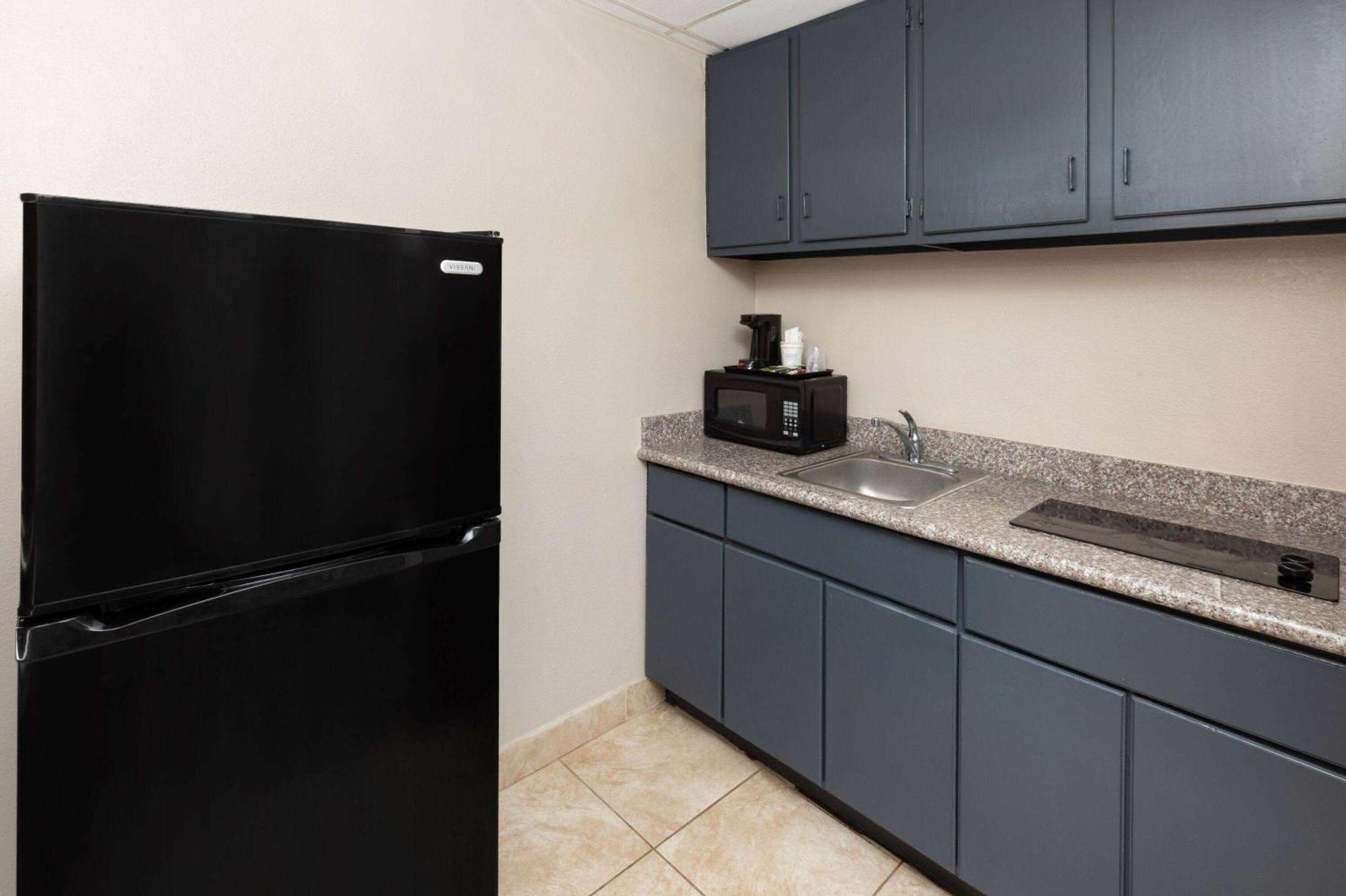 Super 8 By Wyndham Buffalo Esterno foto