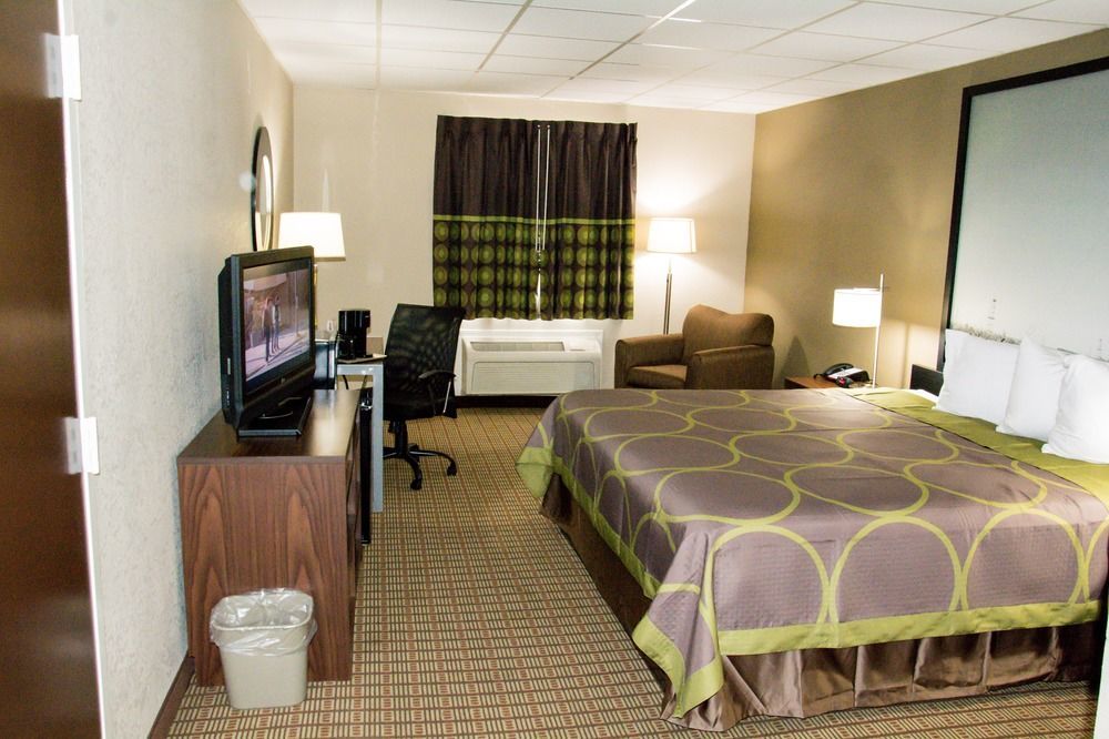 Super 8 By Wyndham Buffalo Esterno foto